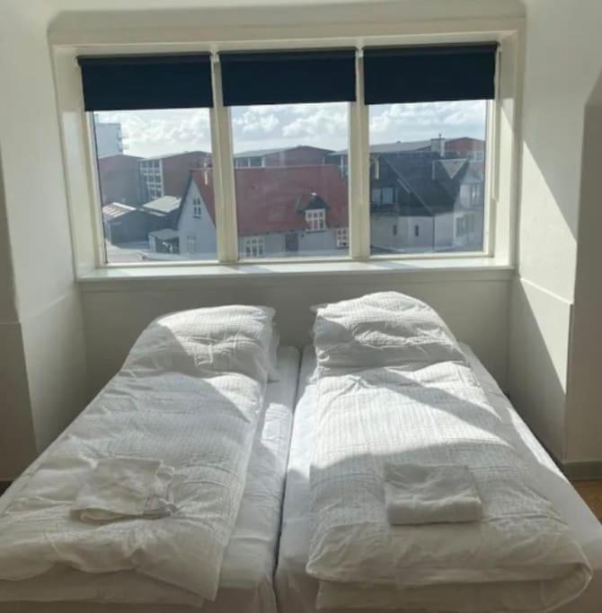 3 Vaerelses Lejlighed Taet Faergen Hirtshals Bagian luar foto